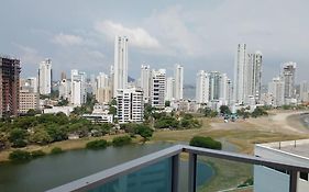 Cartagena de Indias, Mar, historia y diversión !